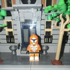 LEGO Star Wars Bomb Squad Clone Trooper Minifigure Orange Helmet 
