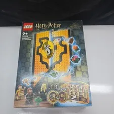 LEGO Harry Potter: Hufflepuff House Banner (76412) New In Sealed Box