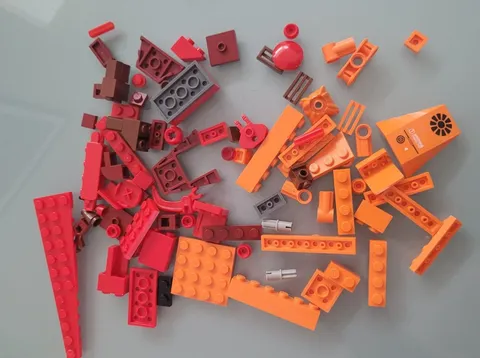 LEGOS SET OF 80 RED & ORANGE FIRE COLORS SMALL PARTS BRICKS PIECES!