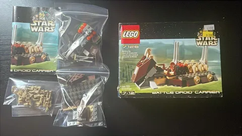 LEGO STAR WARS Battle Droid Carrier #7126 2002 (100% Complete with Box & Manual)