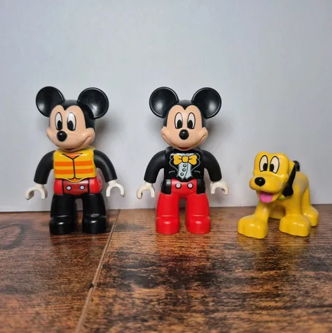 Lot Of Disney Lego Duplo Mickey & Pluto Beach House And Birthday Mickey Tux