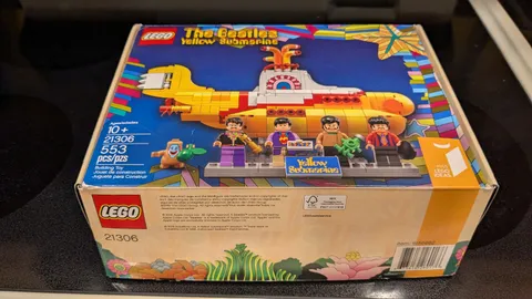 LEGO: The Beatles Yellow Submarine (21306)