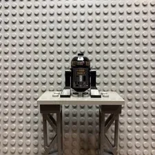 LEGO Star Wars 2011 Astromech Droid Black R2-Q5 Minifigure