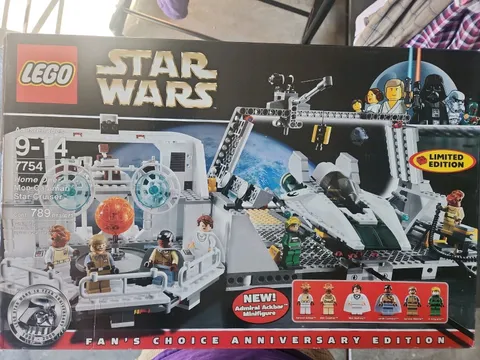 LEGO Star Wars: Home One Mon Calamari (7754)