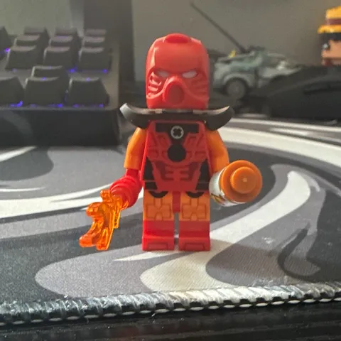 LEGO CMF Series 29 Bionicle Cosplayer Toa Tahu