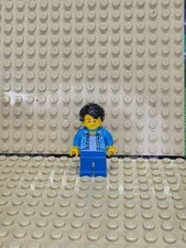 LEGO City Minifig cty0952 - Park Visitor - Light Scratches/No Cracks