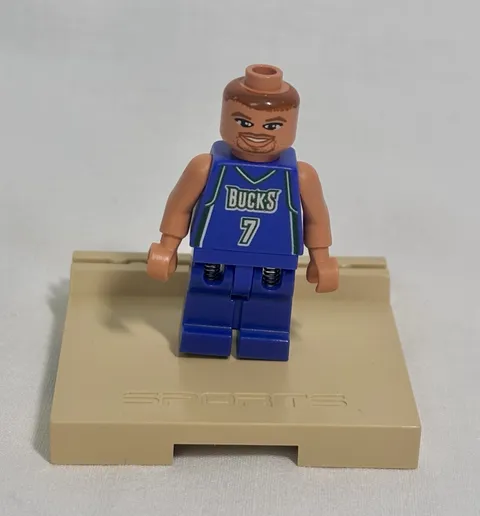 LEGO NBA Minifigure Toni Kukoc, Milwaukee Bucks #7 basketball/Rare retired