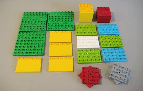 Lego Duplo Lot 27pc Thin Baseplates 4X4 4X6 8X8 Assorted Colors Parts & Pieces