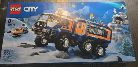 LEGO City Arctic Explorer Science Lab Truck Building Toy 60471 NEW IN BOX