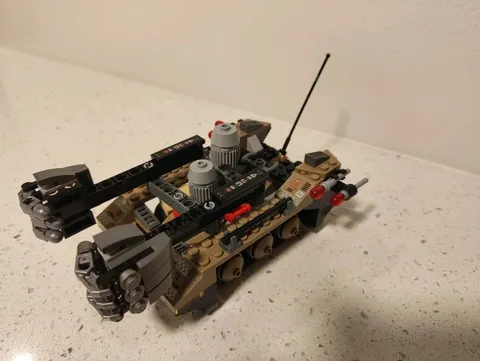 LEGO Ultra Agents Tremor Track