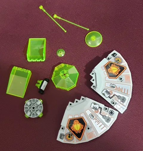 LEGO Alien Avenger Space Ship Replacement Parts Vintage 11 Pieces