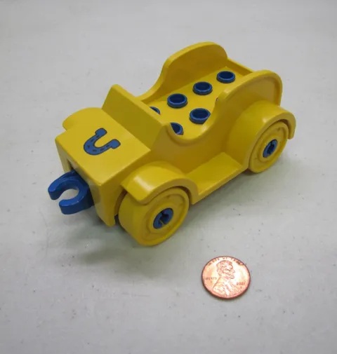 Vtg Lego Duplo Yellow Farm Ranch Vehicle W/ Horse Shoe Pattern Western Car #2