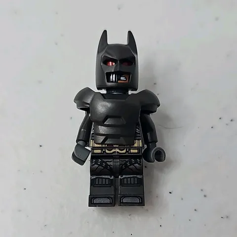 LEGO Batman Minifigure Black Armor Suit w/ Shoulder Pads & Black Cowl/Helmet