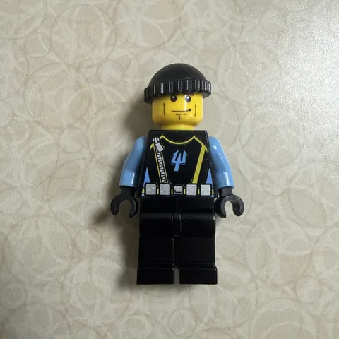 LEGO Aquazone Aquaraider Diver #4 Minifigure with Black Knit Cap #7776 AQU027