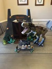 LEGO Jurassic Park: T. Rex Rampage 75936 100% Complete w/ Minifigs+Instructions