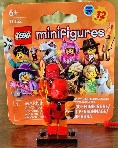LEGO SERIES 29 MINIFIGURE:  BIONICLE COSPLAYER  (TOA TAHU) - NEW!  JUL244