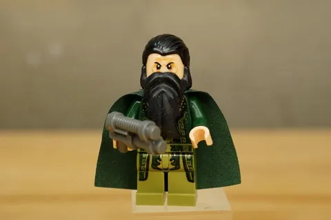 LEGO Marvel 76007 Malibu Mansion Attack sh0070 The Mandarin Minifigure