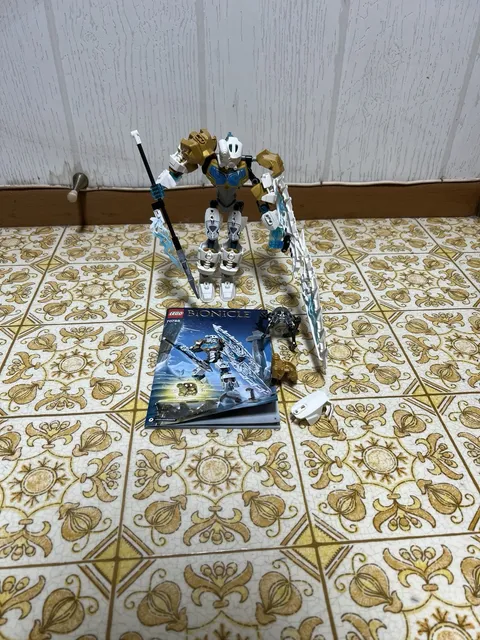 LEGO BIONICLE: Kopaka-Master of Ice (70788) 100% Complete No Box No Manual
