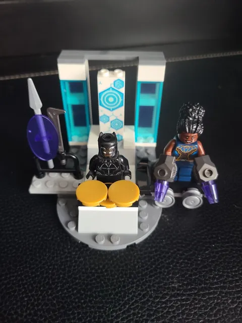 LEGO Super Heroes: Shuri's Lab (76212) Used