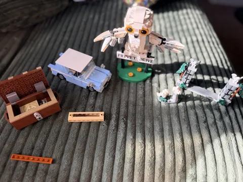 LEGO Harry Potter Privet Drive Lot w/ Car, Owl & Accessories Multicolor Printed