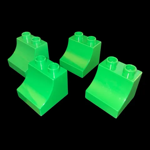 lot of 4 green Duplo blocks - 2x2 curved blocks- combined shipping (GRN45)