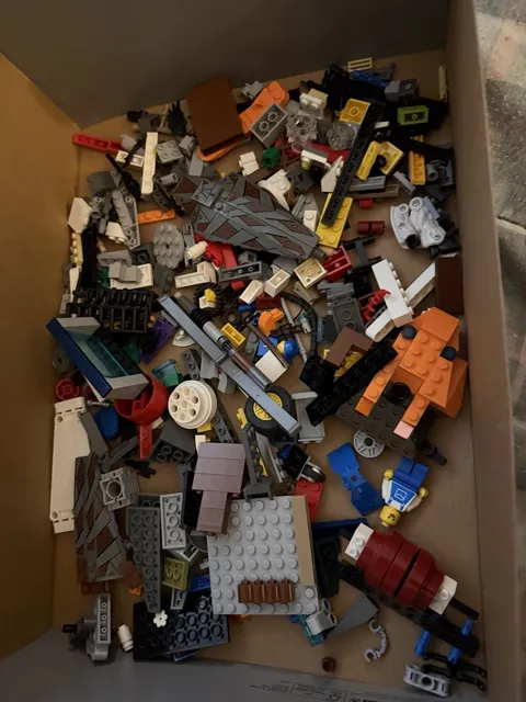 Lego 1lb Pieces Lot Mostly Star Wars Marvel Batman Dc You Get What’s Pictured 12