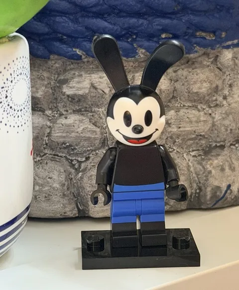 LEGO Oswald the Lucky Rabbit Disney 100 Minifigure #71038 Figure