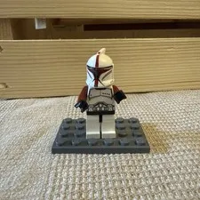 LEGO Star Wars Phase 1 Clone Trooper Minifigure Captain SW0492