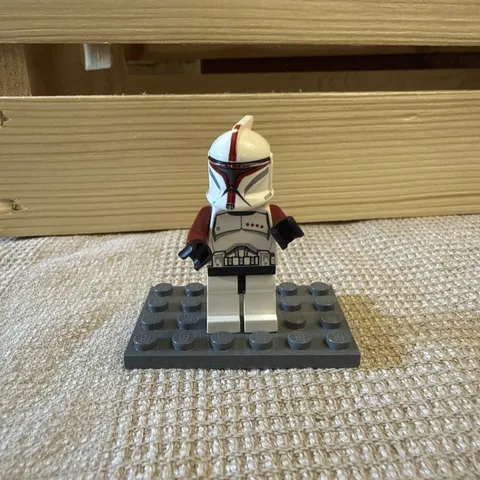LEGO Star Wars Phase 1 Clone Trooper Minifigure Captain SW0492