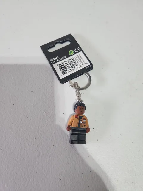 Lego Star Wars Finn Mini-figure Key Chain (853602)