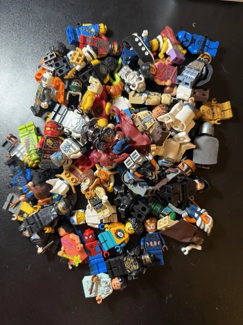 LEGO Minifigure lot (50+) Accessories - Star Wars, Marvel, Ninjago, Harry Potter