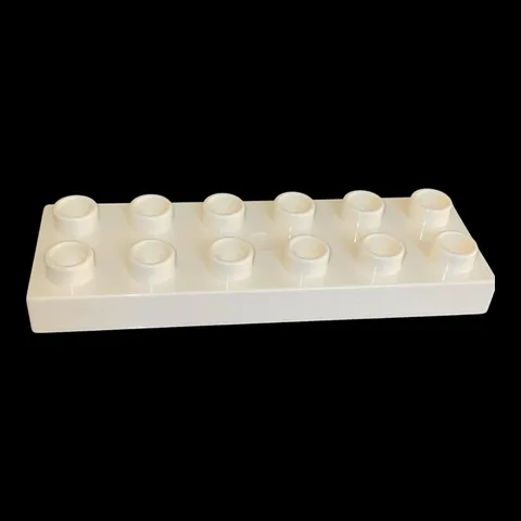 white Duplo 2X6 plate- combined shipping (WHIT9)