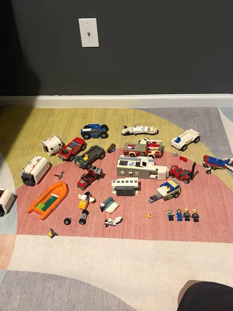 Large LEGO City Lot – 15+ Vehicles, Fire Truck, Cars & Minifigures