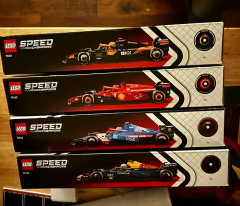 LEGO Speed Champions 77251 McLaren F1 Team MCL38 Formula 1 Set 269 pcs