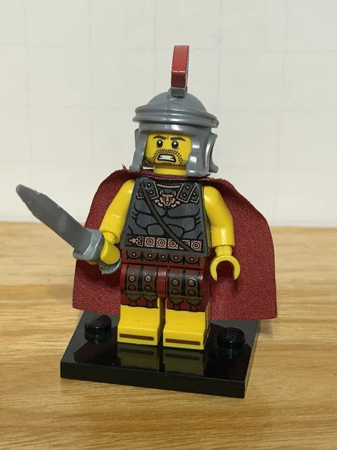 Lego Minifigures Series 10 - Roman Commander (71002) COMPLETE w/ Instructions