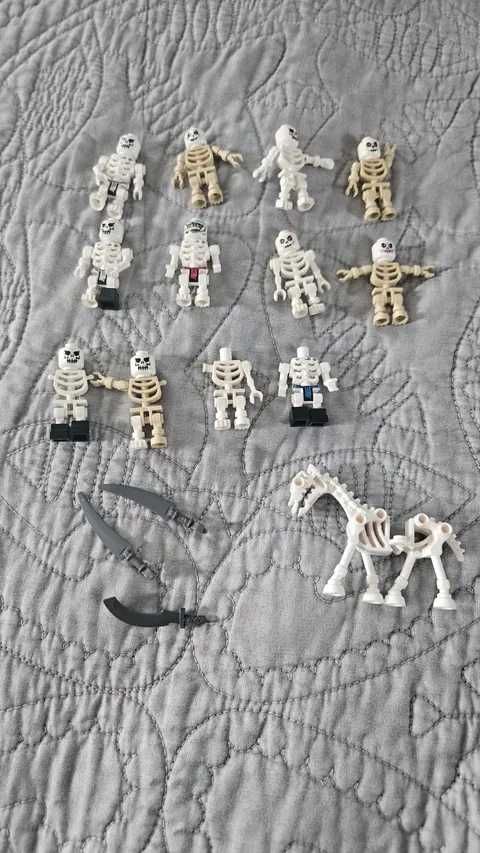 Lot of Lego Minifigs Skeletons and Horse Skeleton