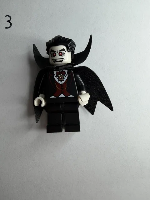 Lego Vampire 8684 Collectible Series 2 Minifigures