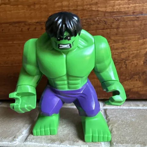 2011 Lego Marvel Super Hero's Hulk Big Mini Figure Purple Pants