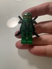  LEGO green ninja Ninjago Lloyd ZX Minifigure with 2 swords 