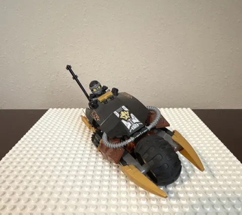 Coles Blaster Bike w/ Minifigure and Instructions (100% Complete) LEGO NINJAGO