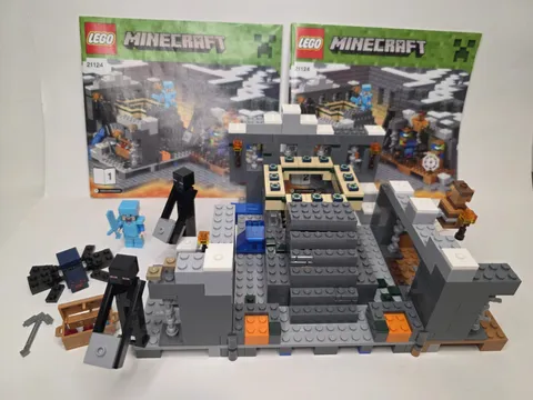 LEGO Minecraft The End Portal 21124 100% Complete Retired W/ Minifigs/Manual