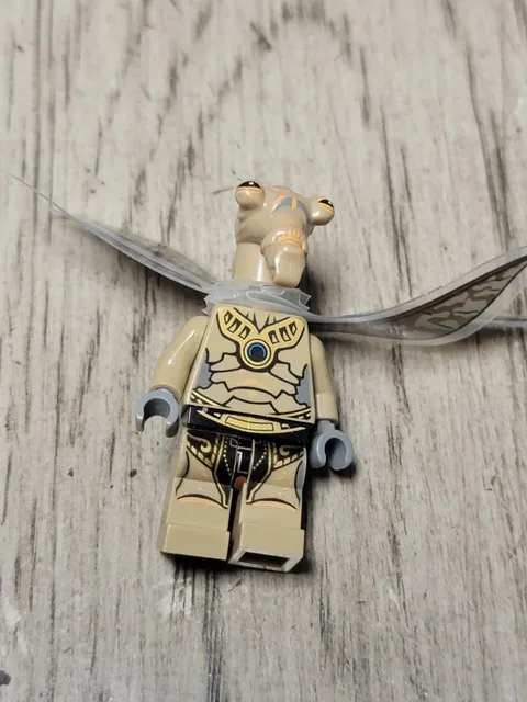 LEGO Star Wars Geonosian Warrior with Wings Minifigure sw0381 9491 Authentic