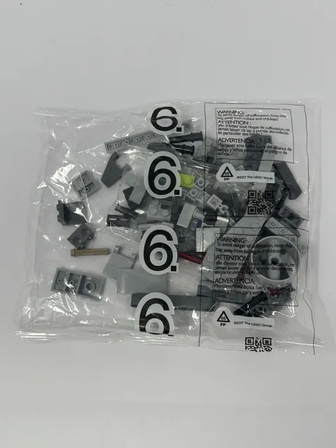 LEGO Star Wars 75202 Defense of Crait Sealed Bag #6