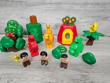 Lego Duplo Dinosaurs Brachiosaurus, Triceratops, Pteranodon, Cave People, Trees