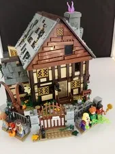 LEGO Ideas Disney Hocus Pocus Sanderson Sisters' Cottage 21341 Preassembled