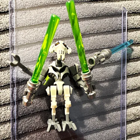 LEGO Star Wars General Grievous Minifigure (sw0515) 2014 Rare w/ 3 Lightsabers