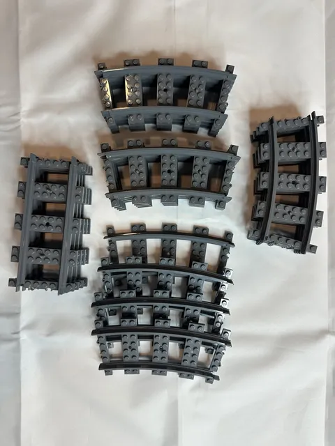 Lot of Lego Train Track - 16 Curved  4 Straight