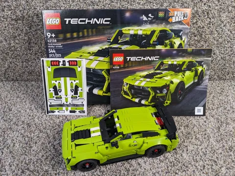 LEGO Technic Ford Mustang Shelby GT500 #42138 100% Complete w/ Box and Manual