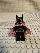 LEGO DC Super Heroes Batgirl Lavender Cape Minifigure Sh0092 From Set 76013
