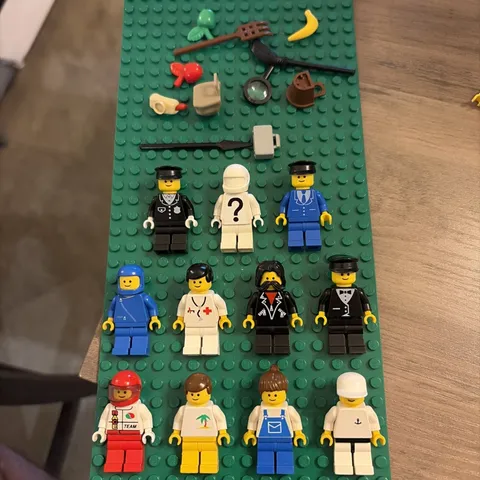 100% Genuine Lego Bulk vintage Minifig Lot OF 11 Figs Great Condition USED (37)